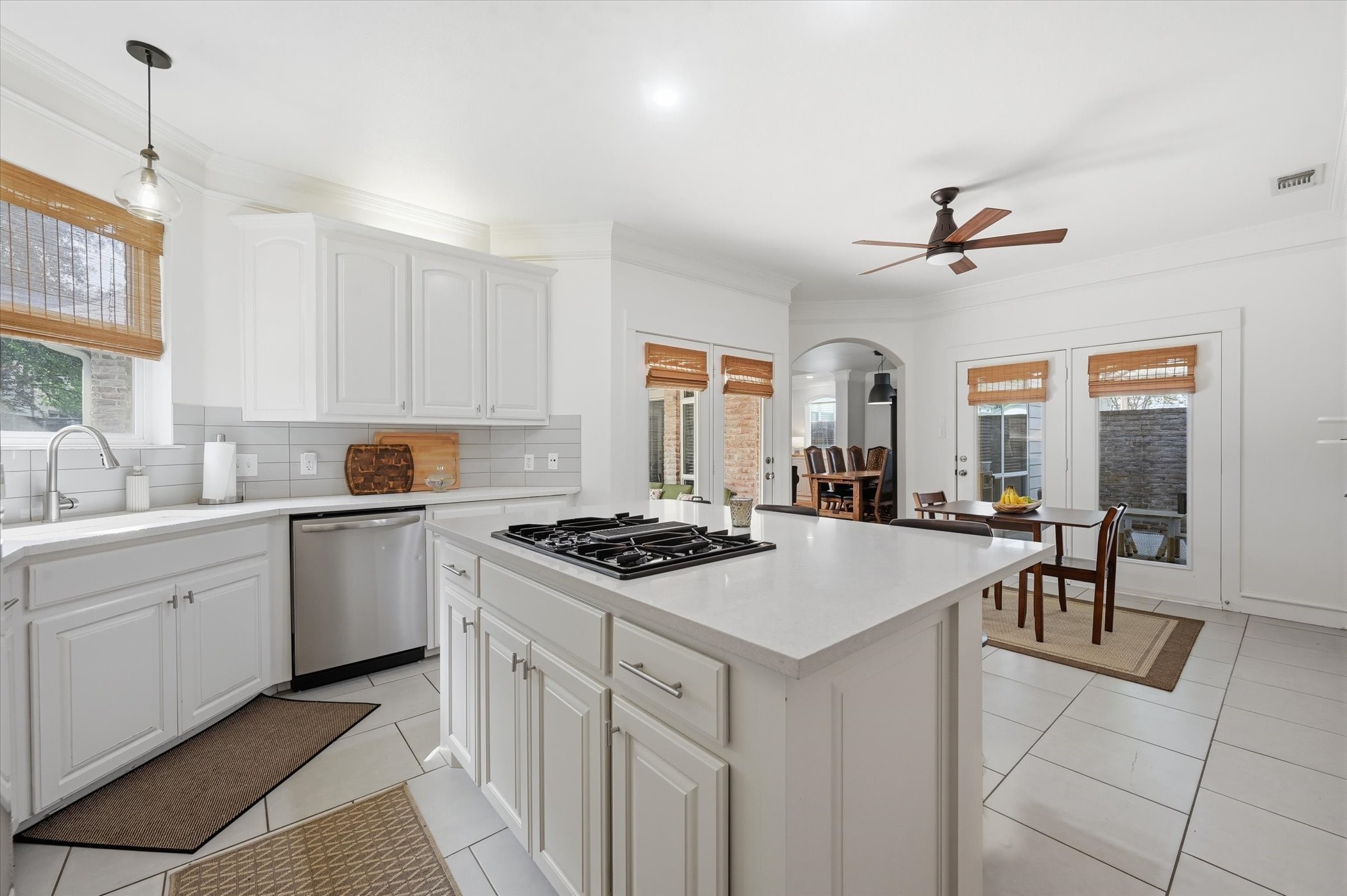 3332 W 4th Street Fort Worth TX 76107