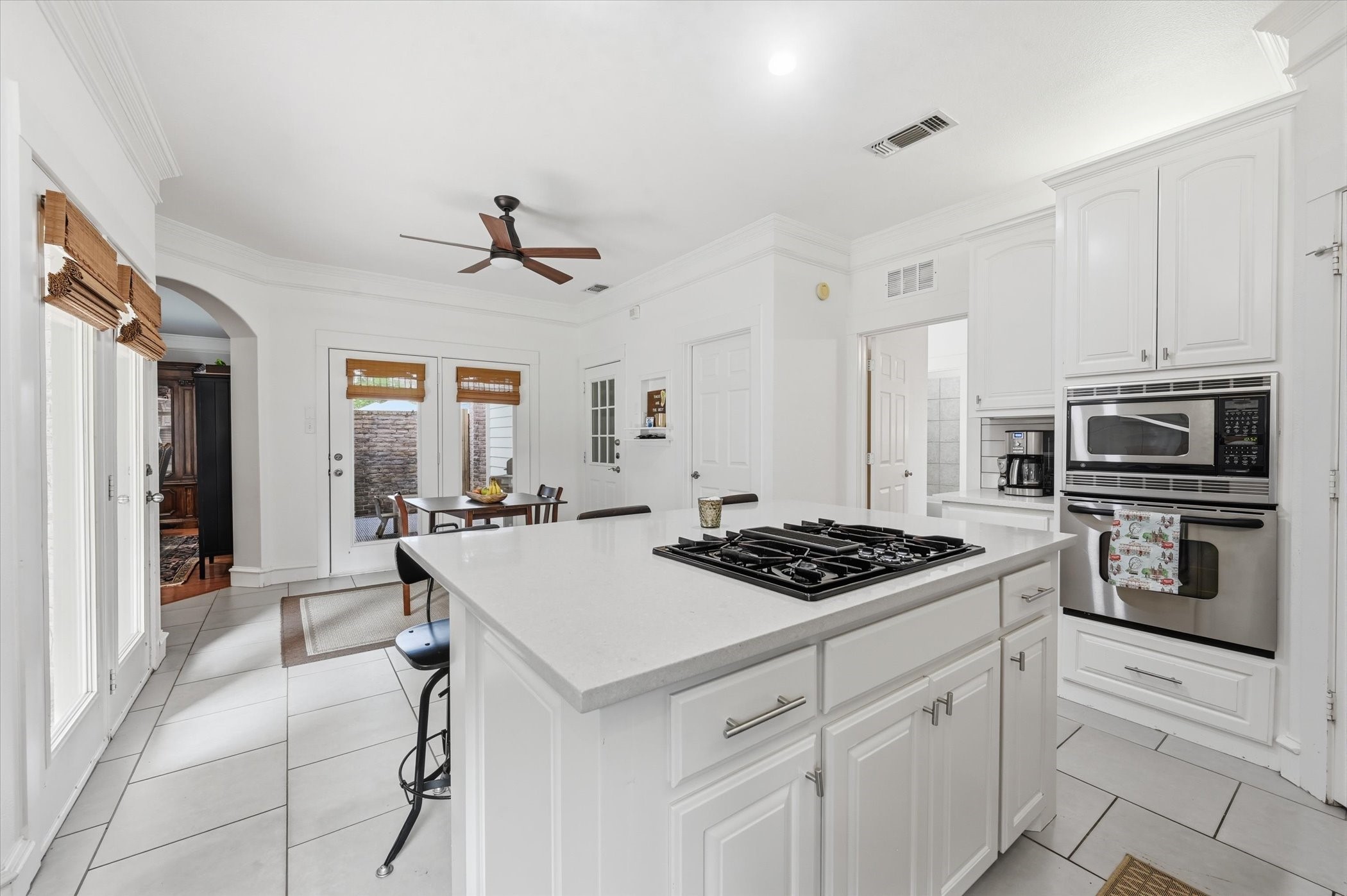 3332 W 4th Street Fort Worth TX 76107