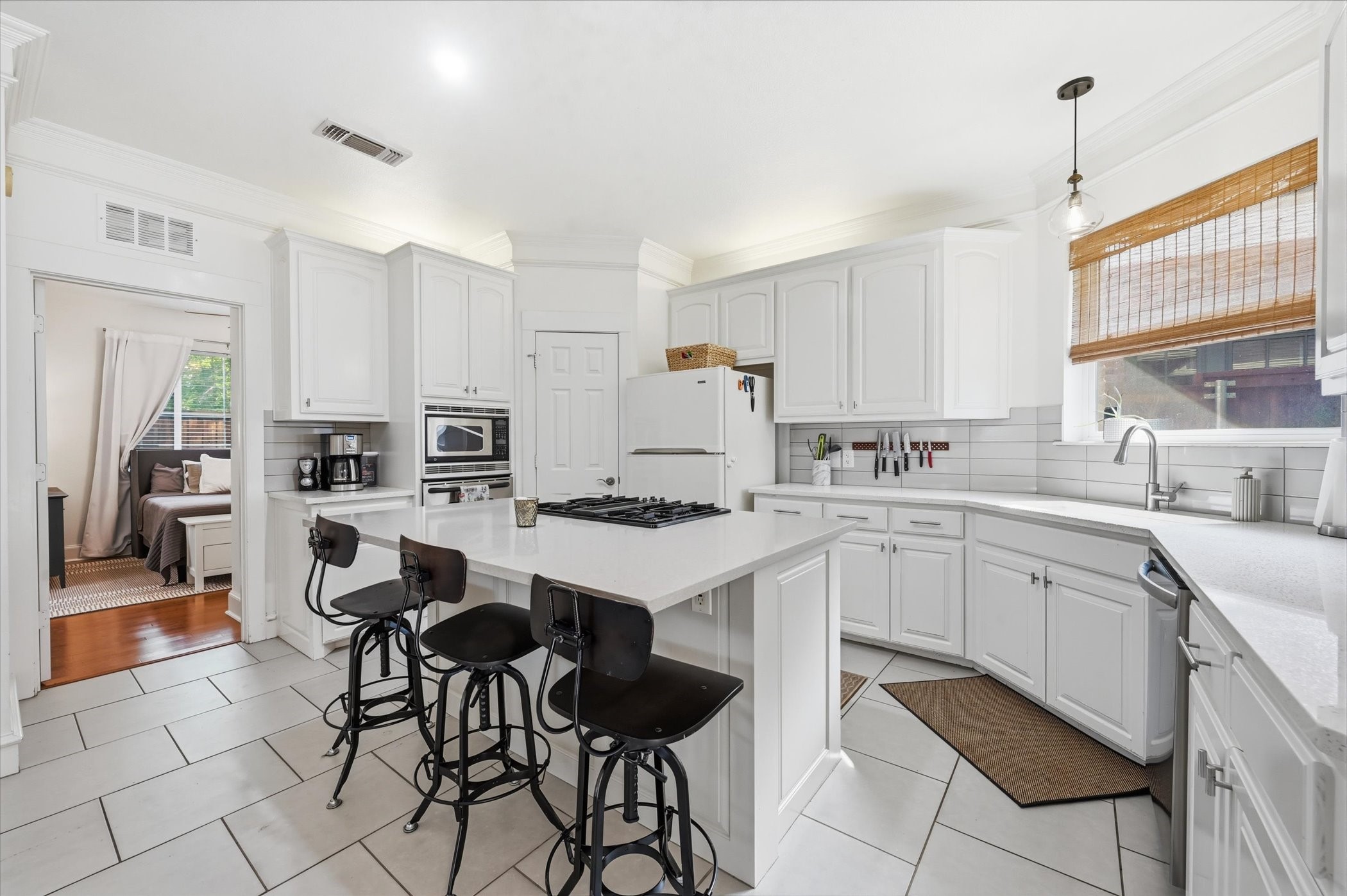 3332 W 4th Street Fort Worth TX 76107