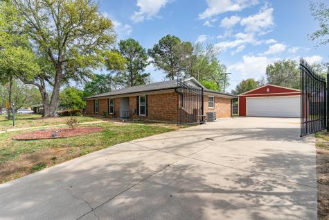 1600 Montclair Street Arlington TX 76015
