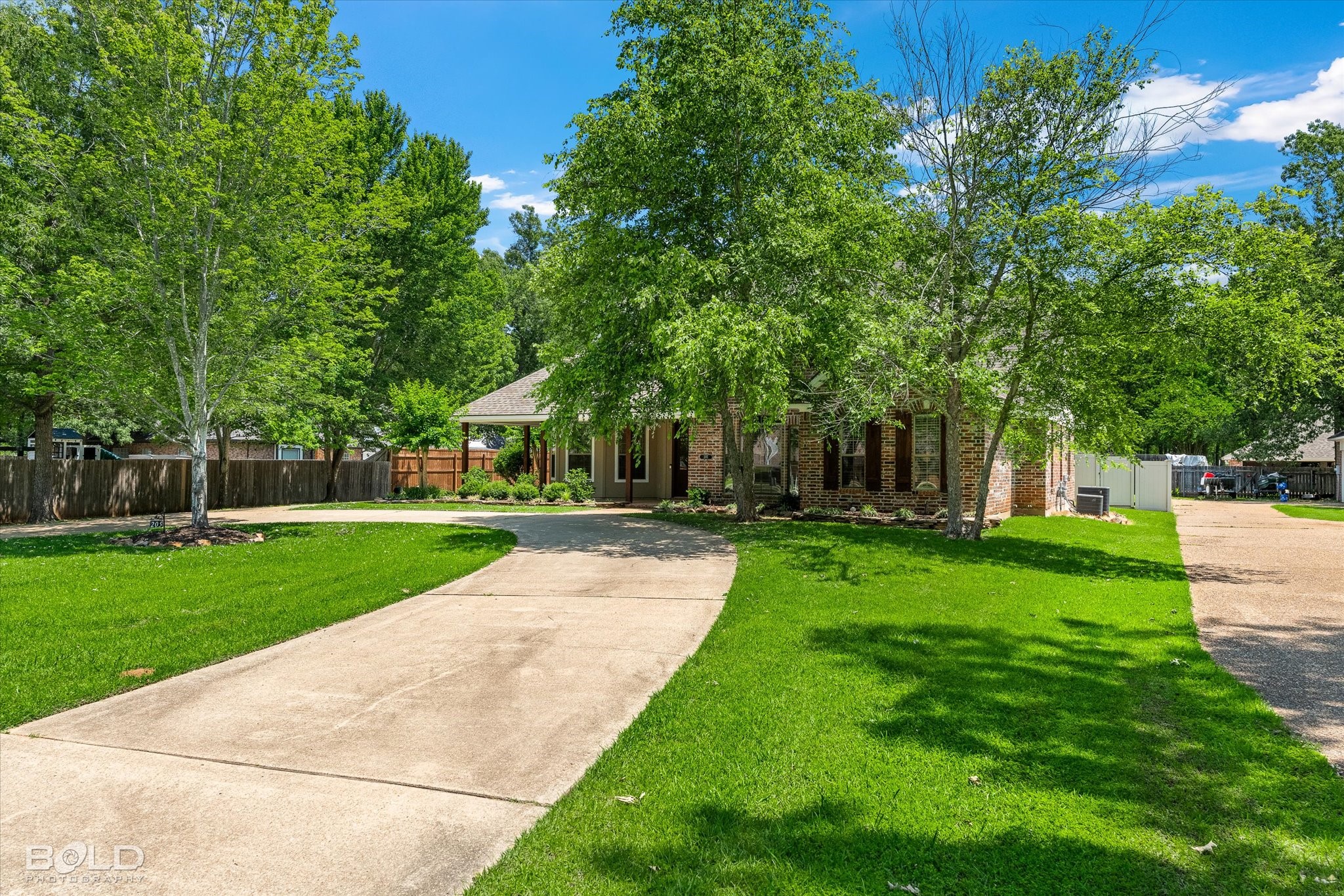 205 Old Palmetto Road Benton LA 71006