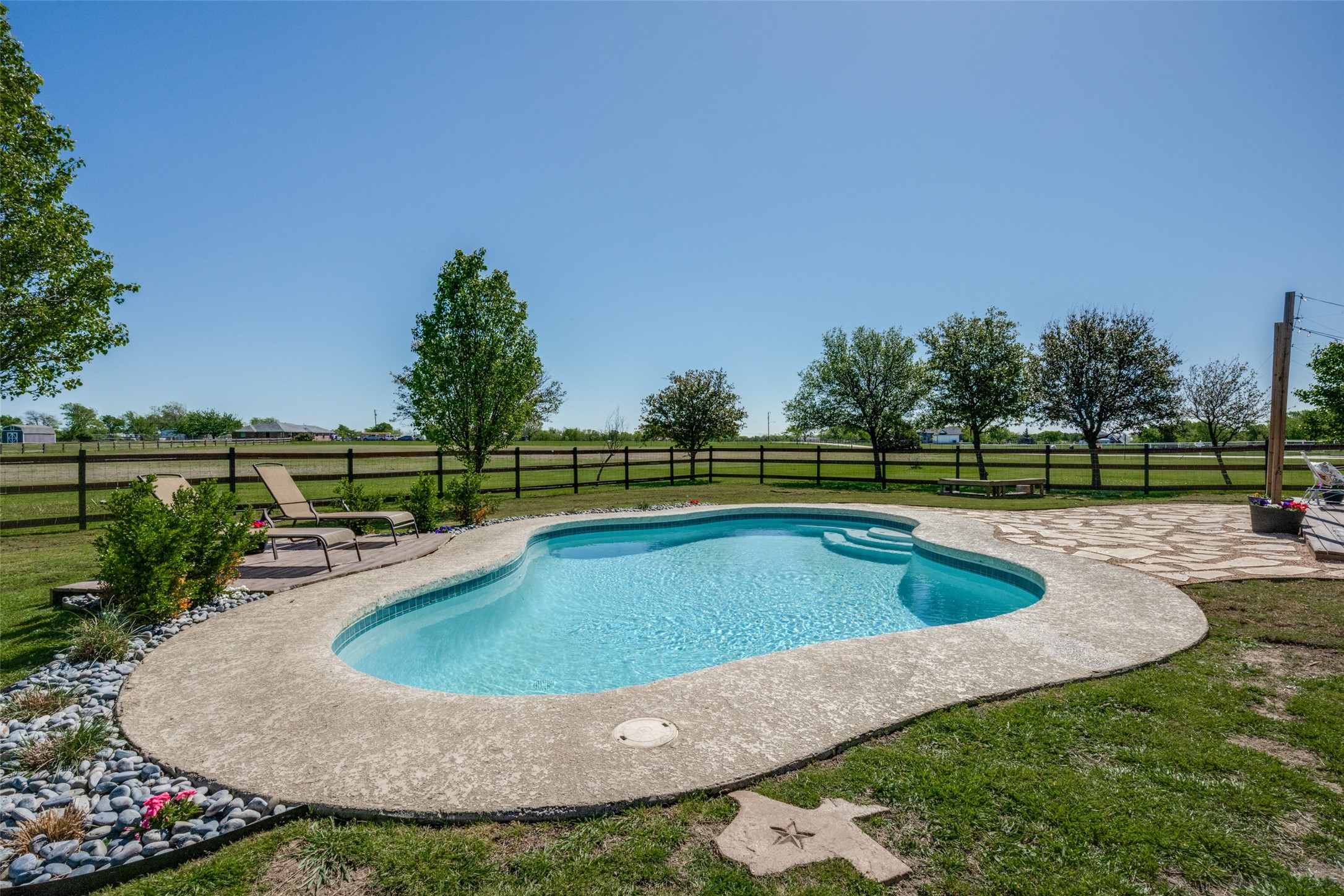 405 Leaning Tree Street Krum TX 76249