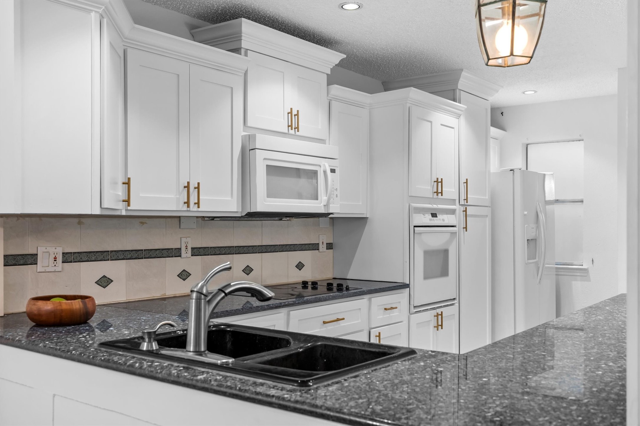 1859 Amber Lane Carrollton TX 75007