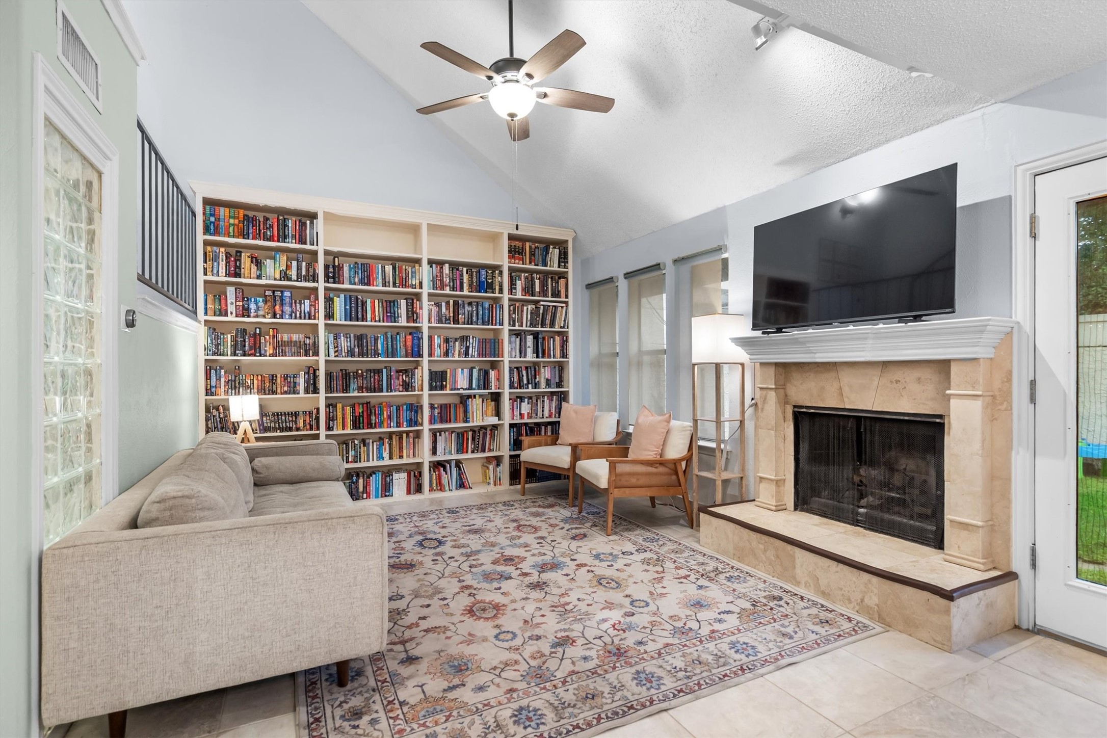 1859 Amber Lane Carrollton TX 75007