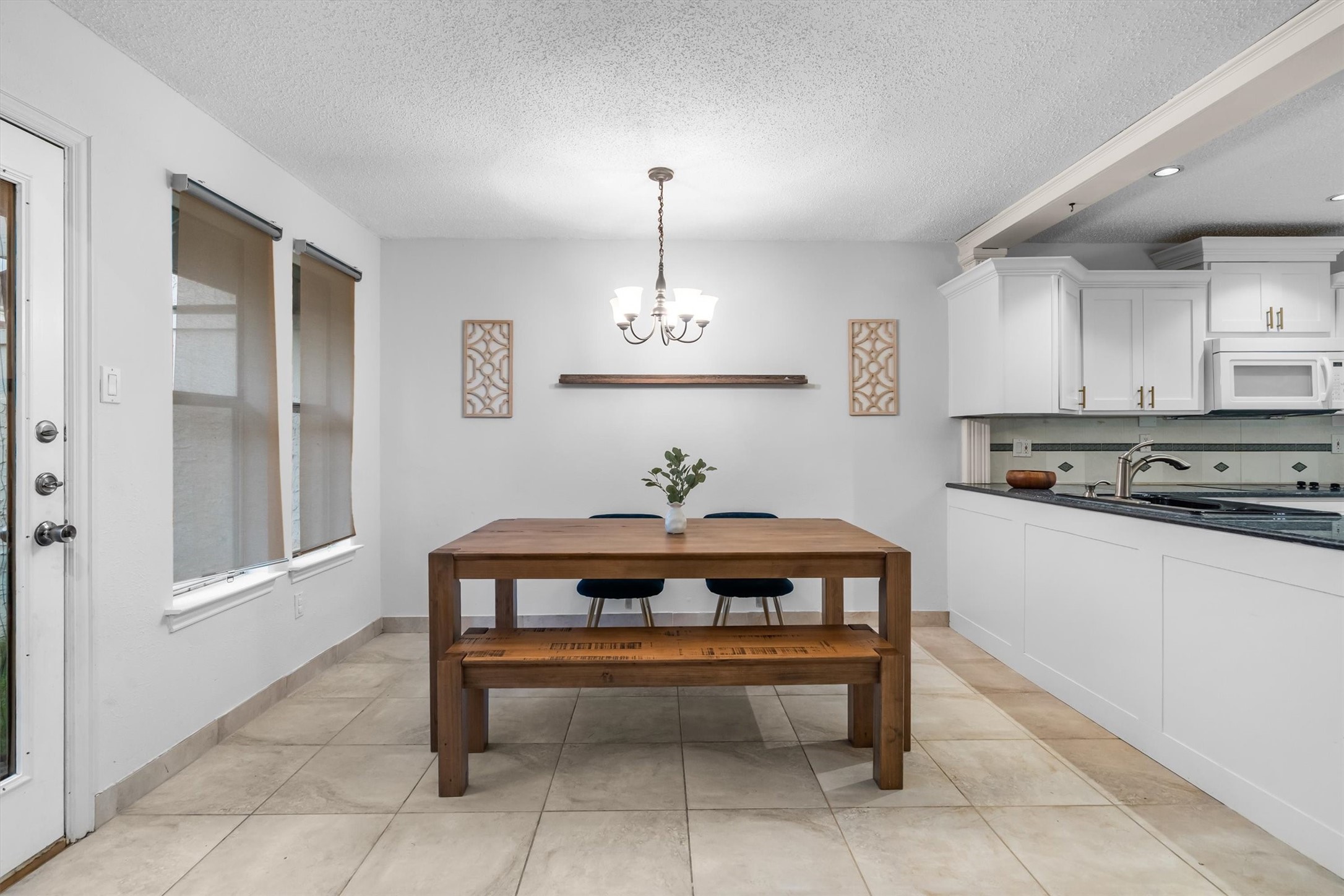 1859 Amber Lane Carrollton TX 75007