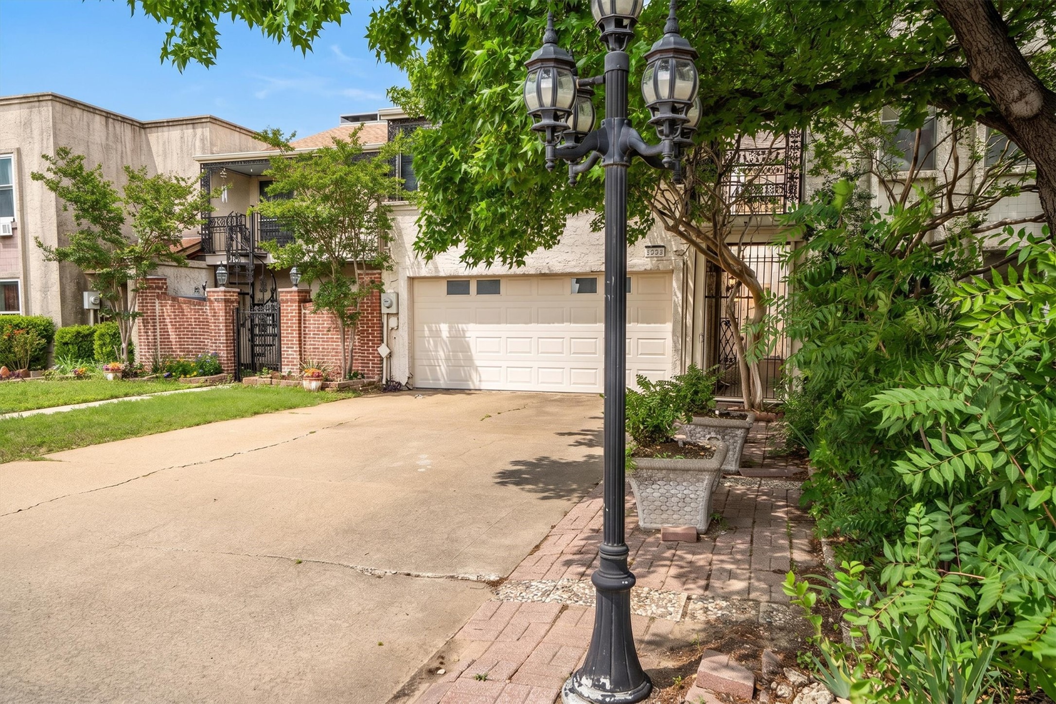 1859 Amber Lane Carrollton TX 75007