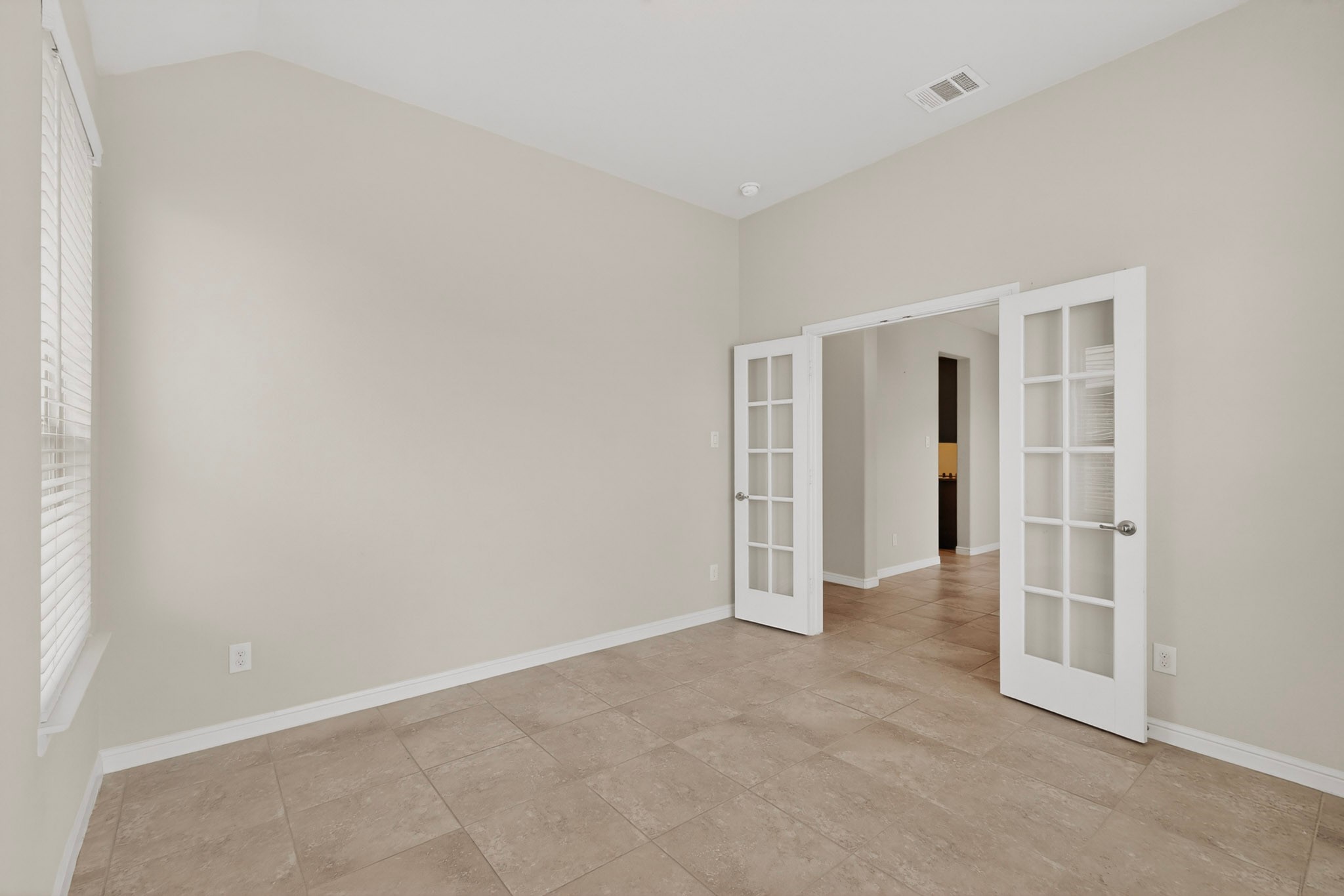 7811 Links Drive Arlington TX 76001