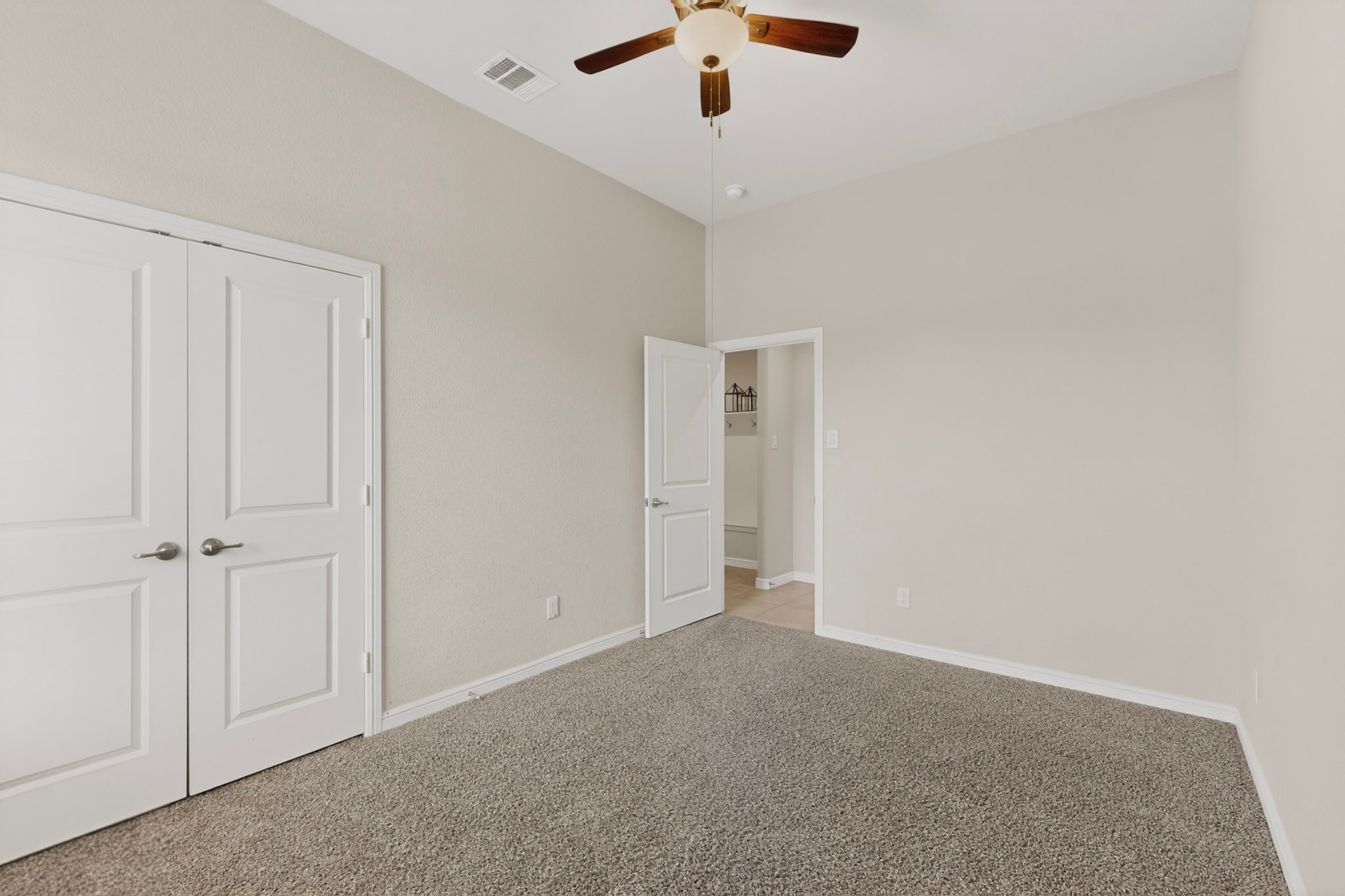 7811 Links Drive Arlington TX 76001