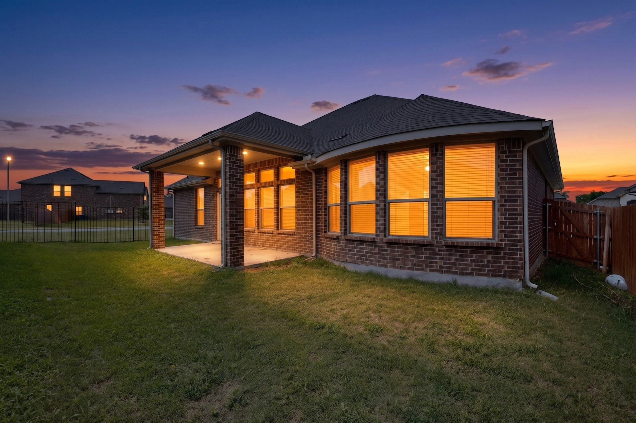 7811 Links Drive Arlington TX 76001