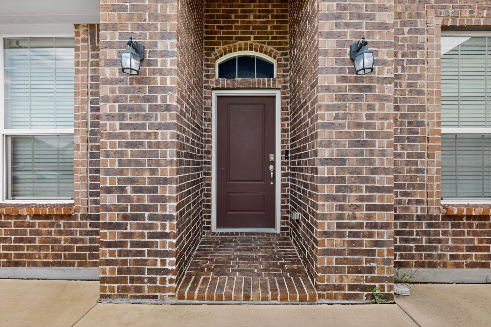 7811 Links Drive Arlington TX 76001