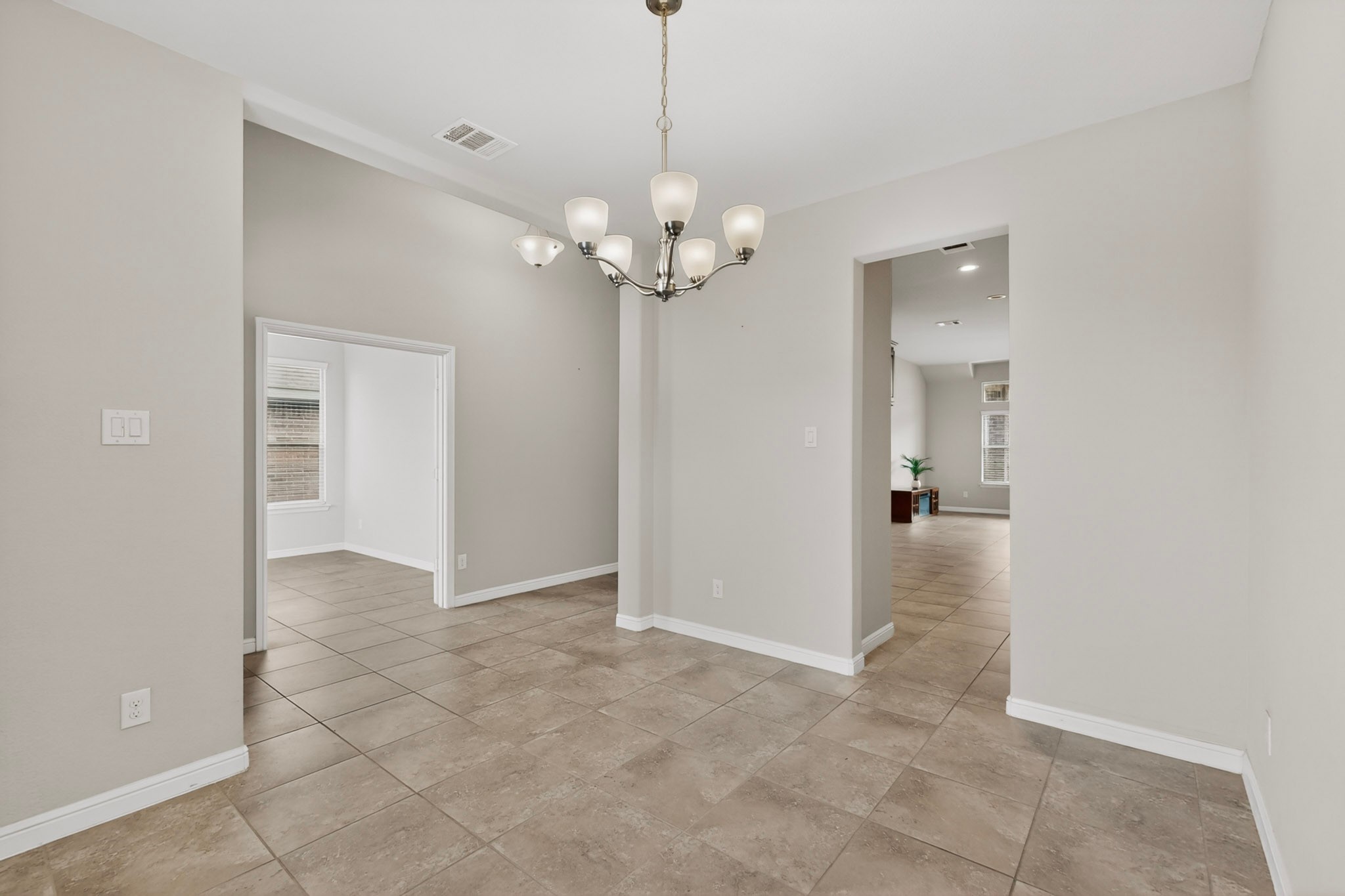 7811 Links Drive Arlington TX 76001
