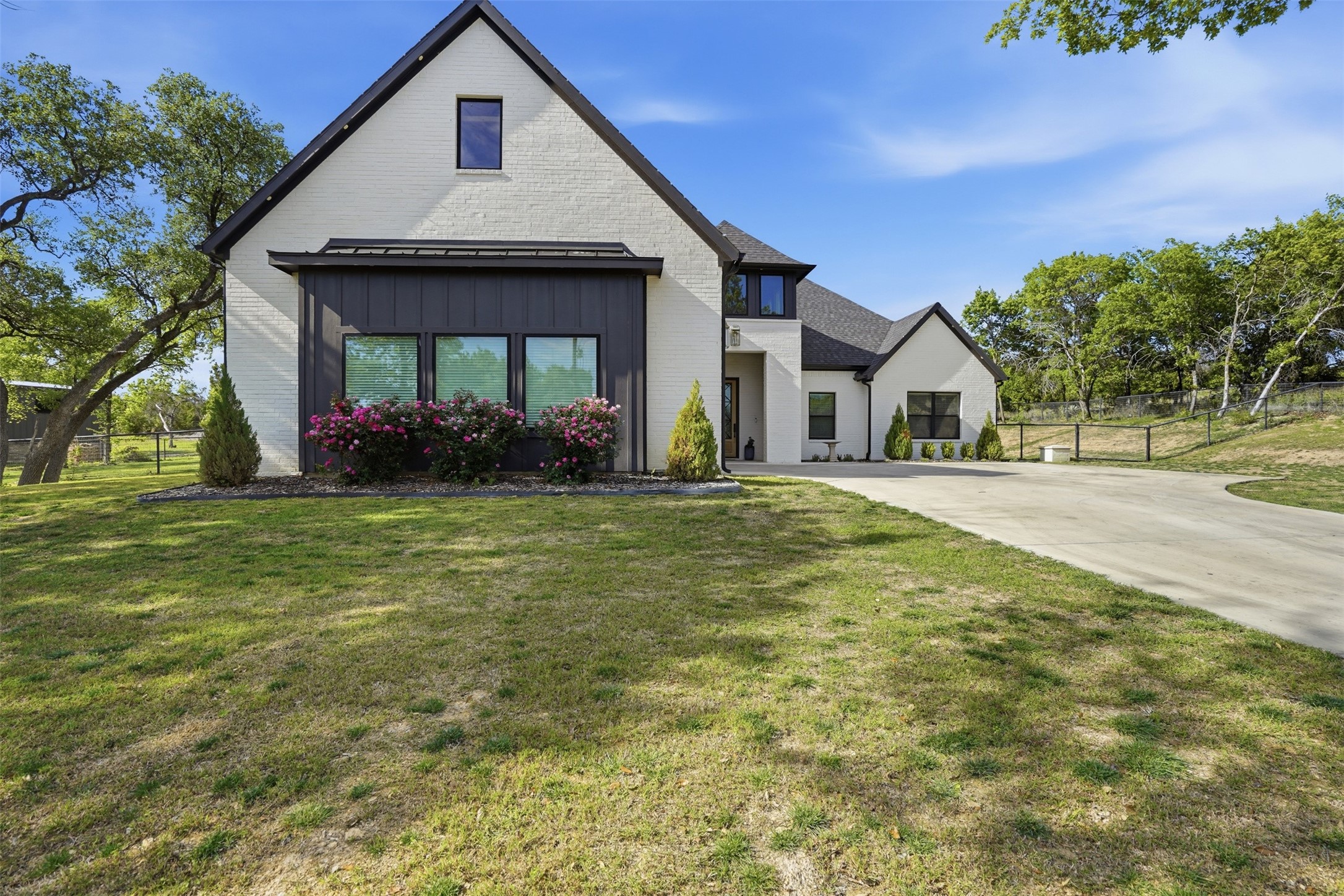 305 Glade Valley Road Azle TX 76020