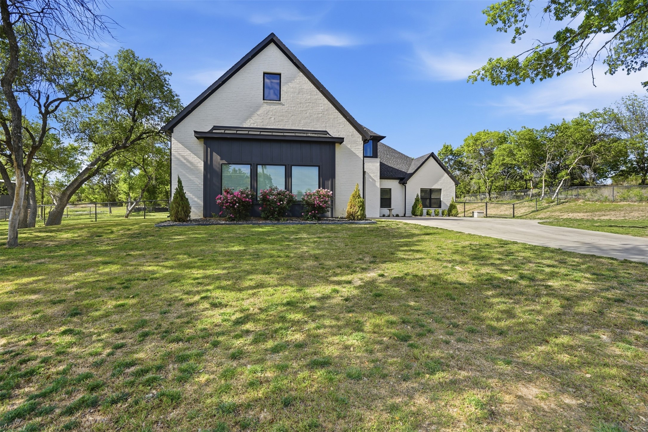 305 Glade Valley Road Azle TX 76020