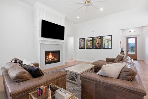 305 Glade Valley Road Azle TX 76020