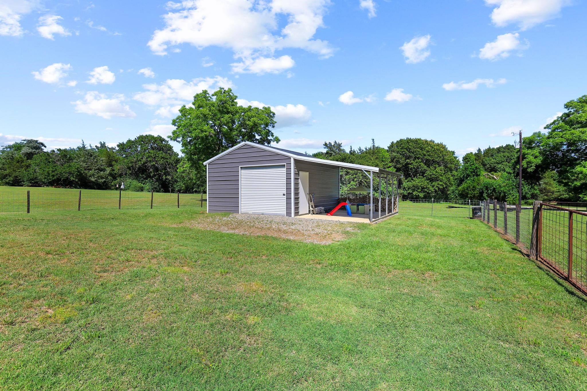 2658 Oak Ridge Road Denison TX 75021
