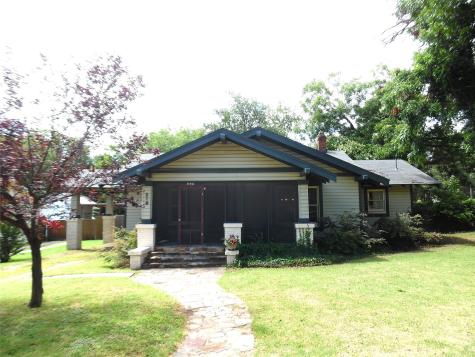 319 W Baylor Street Weatherford TX 76086