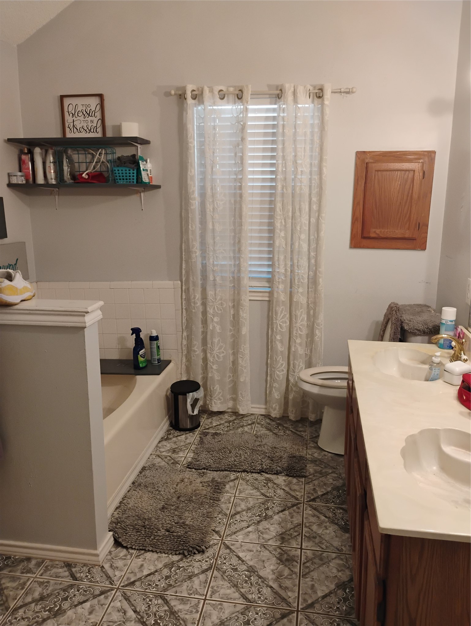 712 Atteberry Lane Lancaster TX 75146