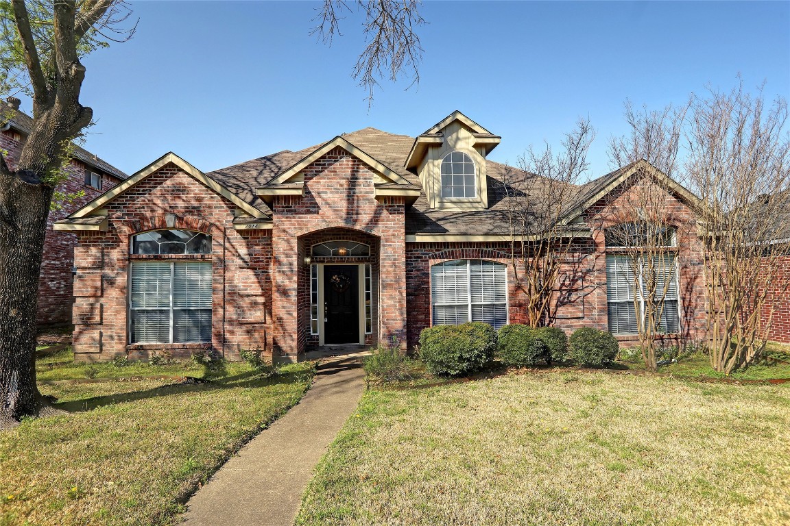 7018 Lo Chalmers Lane Garland TX 75043