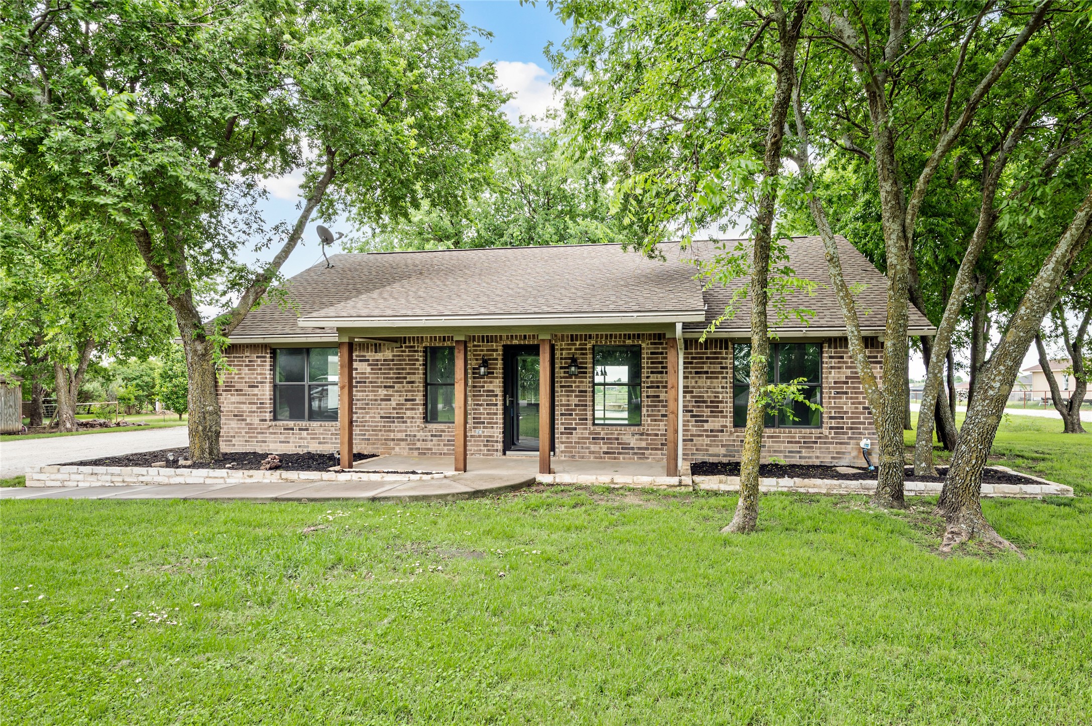 2030 County Road 4010 Decatur TX 76234