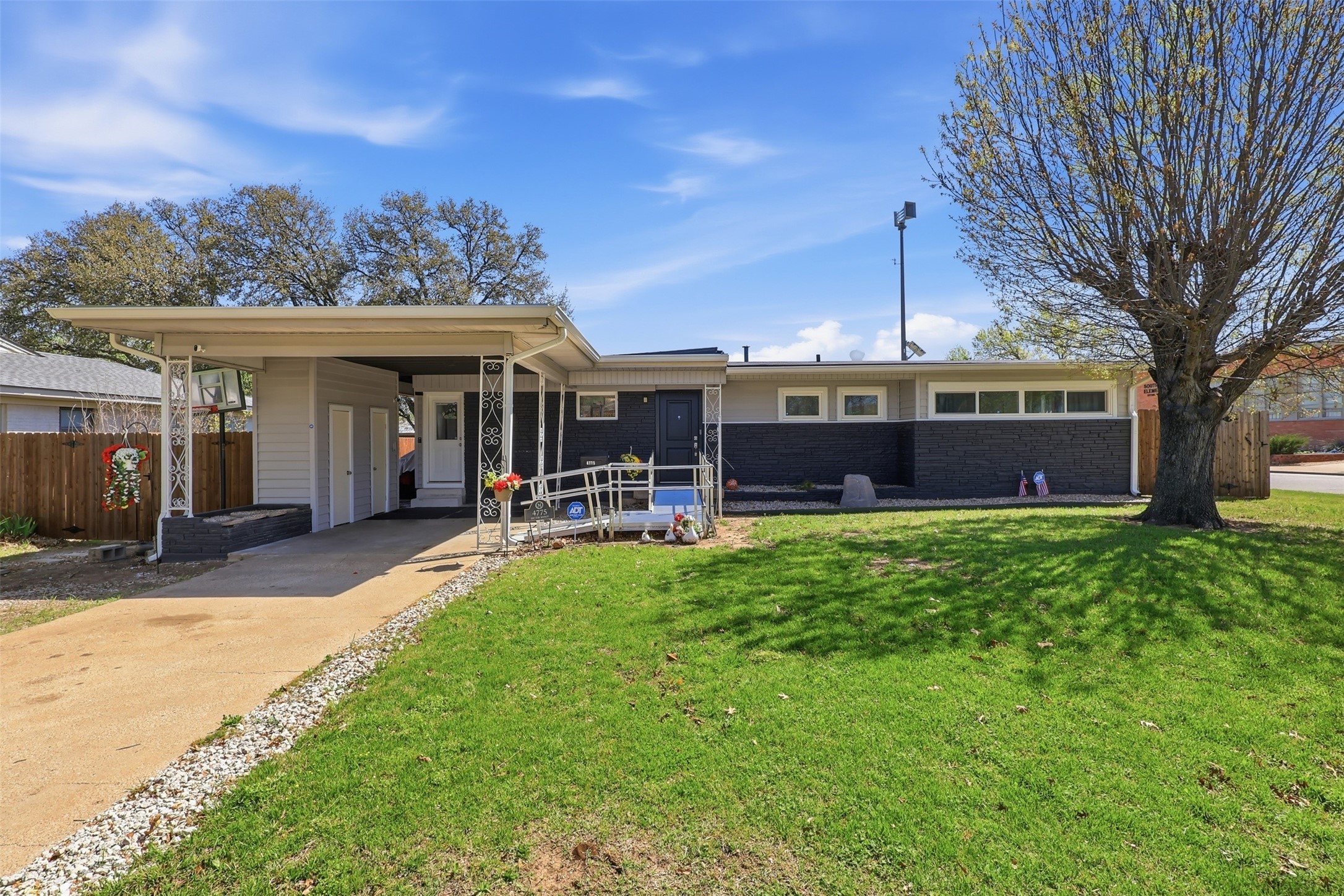 4775 Rector Avenue Fort Worth TX 76133