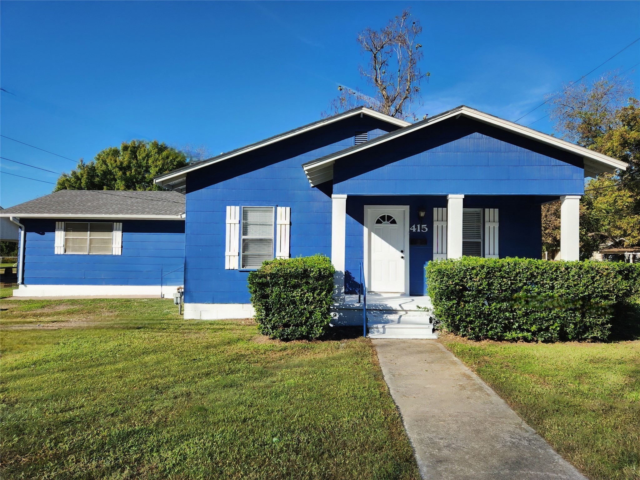 415 N Taylor Street Gainesville TX 76240