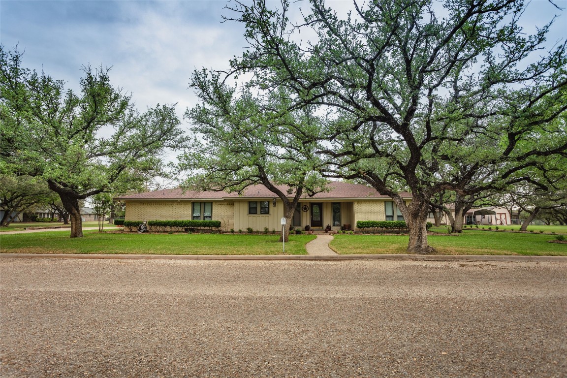 126 County Road 3260 Clifton TX 76634