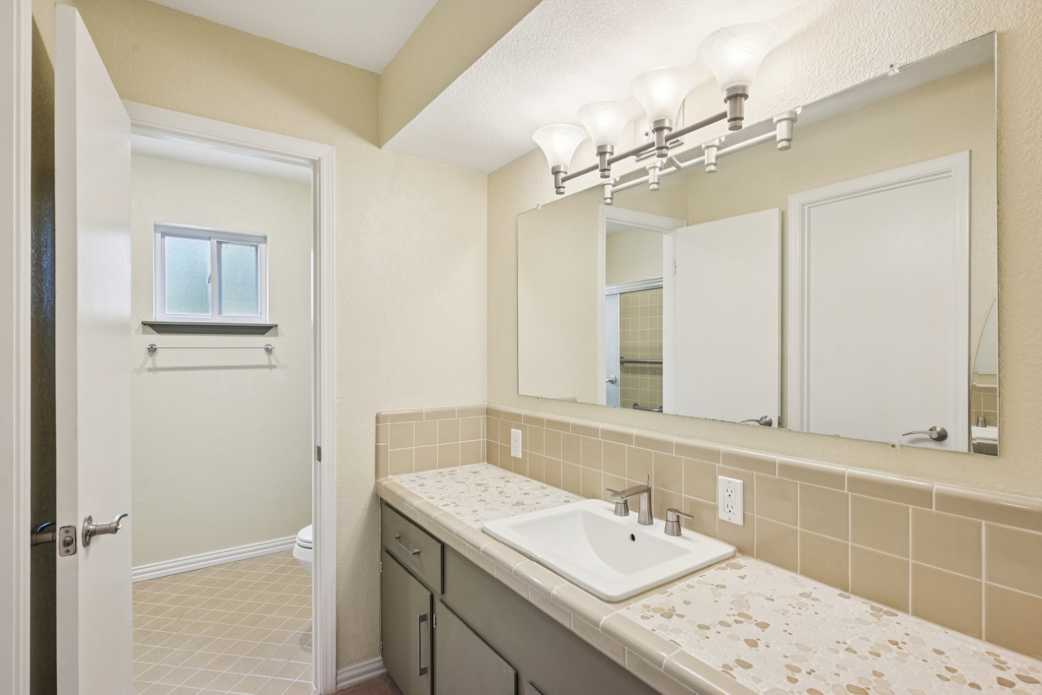 13640 Spring Grove Avenue Dallas TX 75240