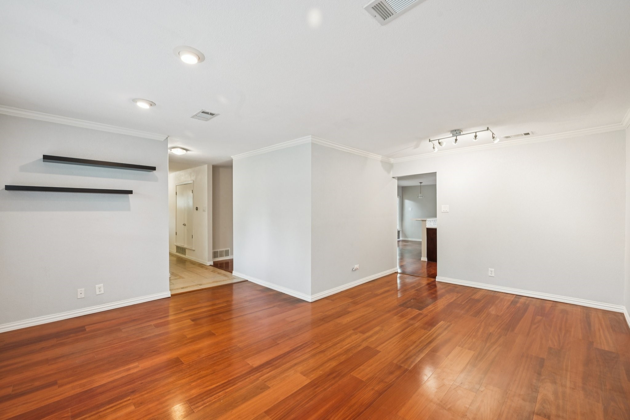 13640 Spring Grove Avenue Dallas TX 75240