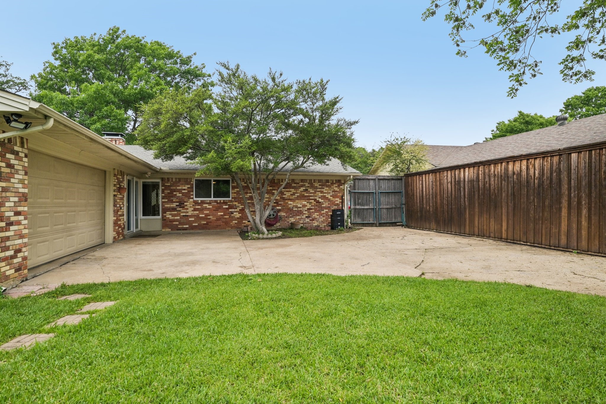13640 Spring Grove Avenue Dallas TX 75240