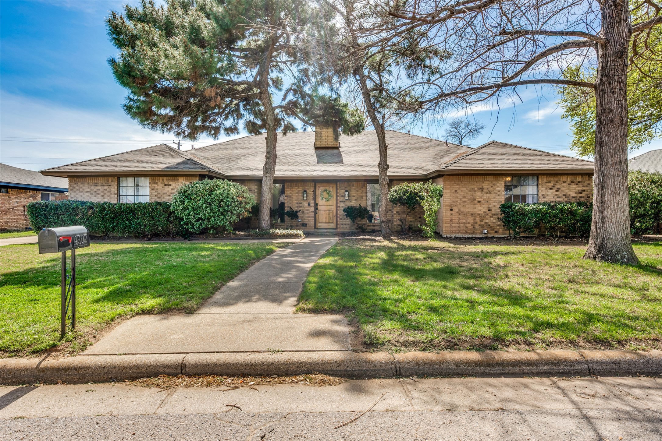 4302 Kingswick Drive Arlington TX 76016