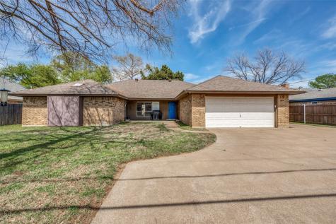 4302 Kingswick Drive Arlington TX 76016