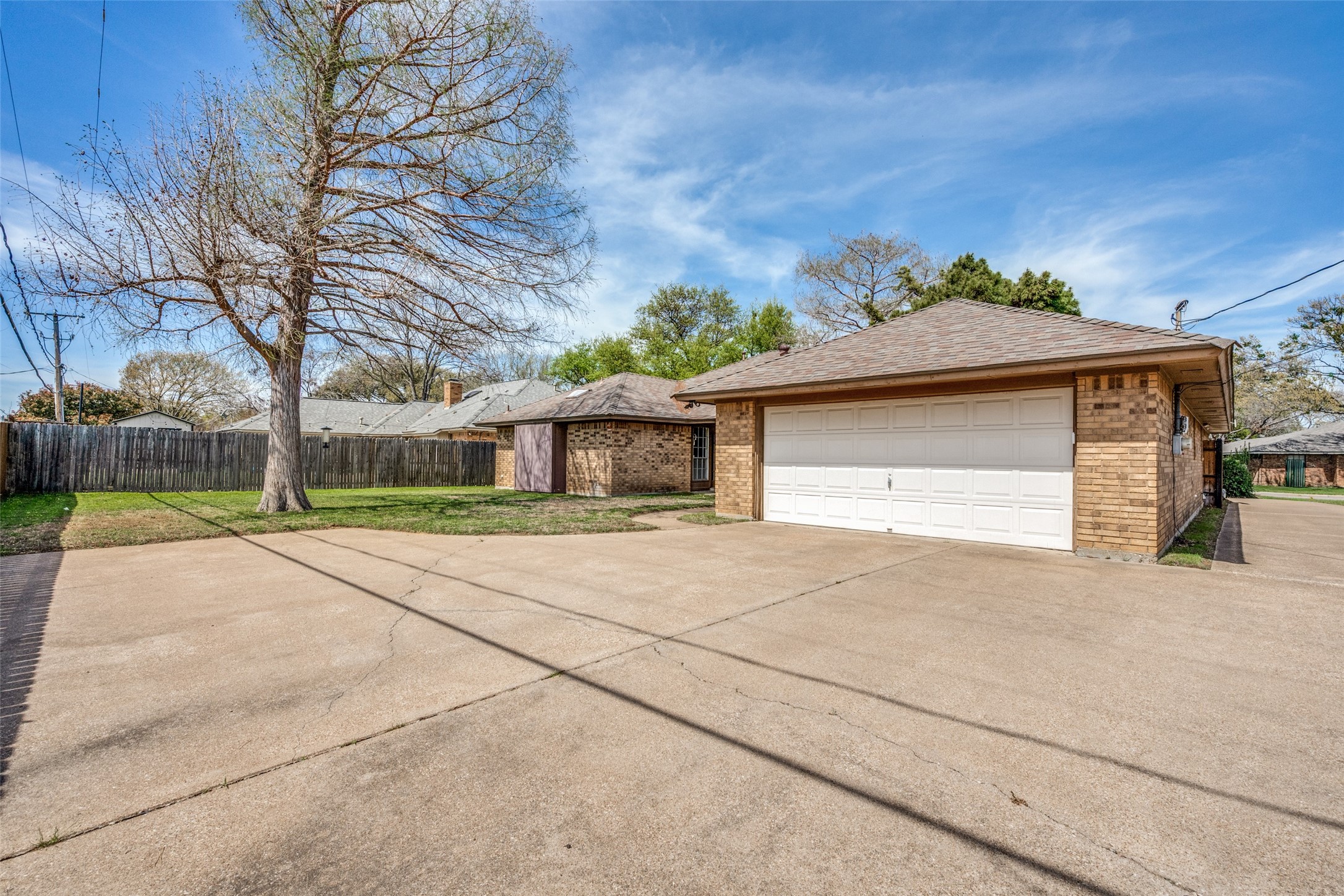 4302 Kingswick Drive Arlington TX 76016