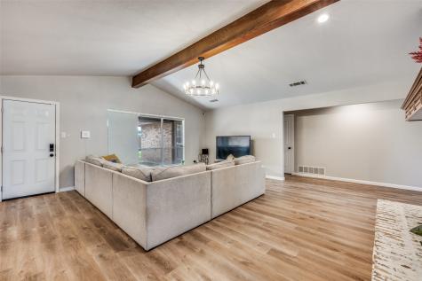 4302 Kingswick Drive Arlington TX 76016