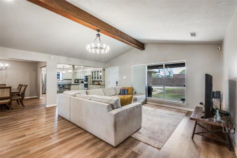 4302 Kingswick Drive Arlington TX 76016