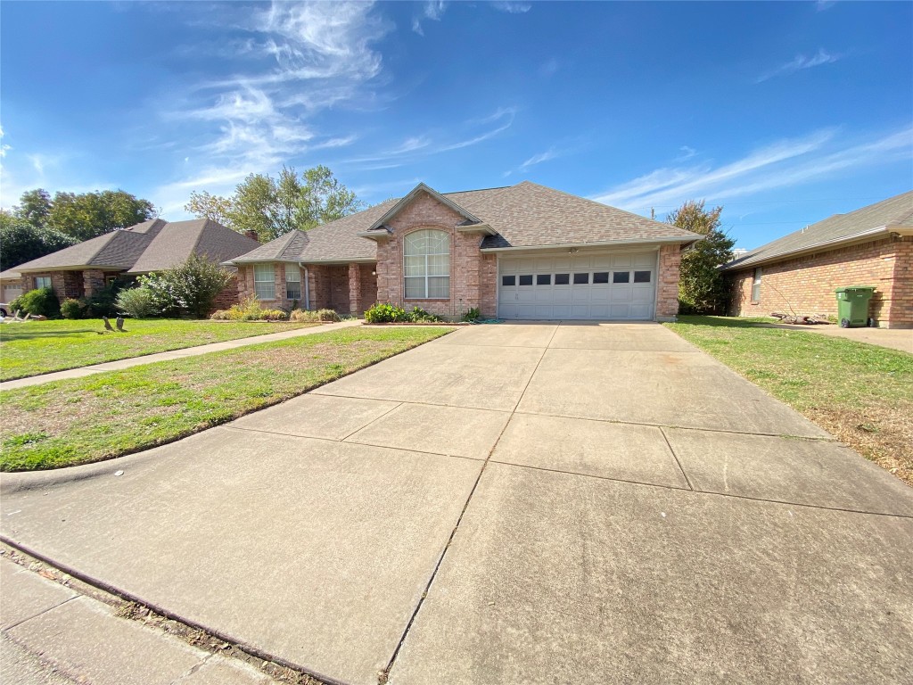 5633 Puerto Vallarta Drive North Richland Hills TX 76180
