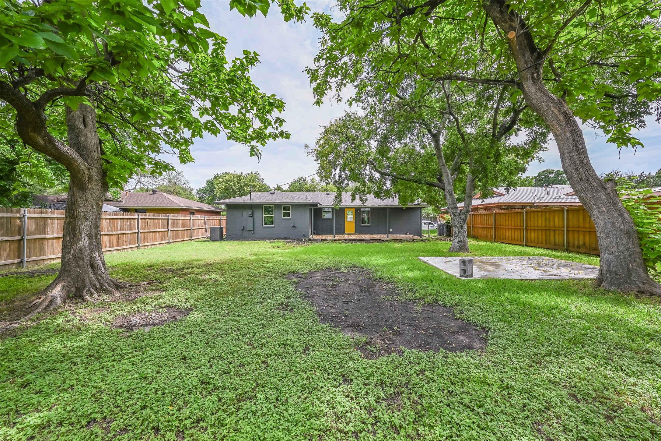 2609 Inadale Avenue Dallas TX 75228