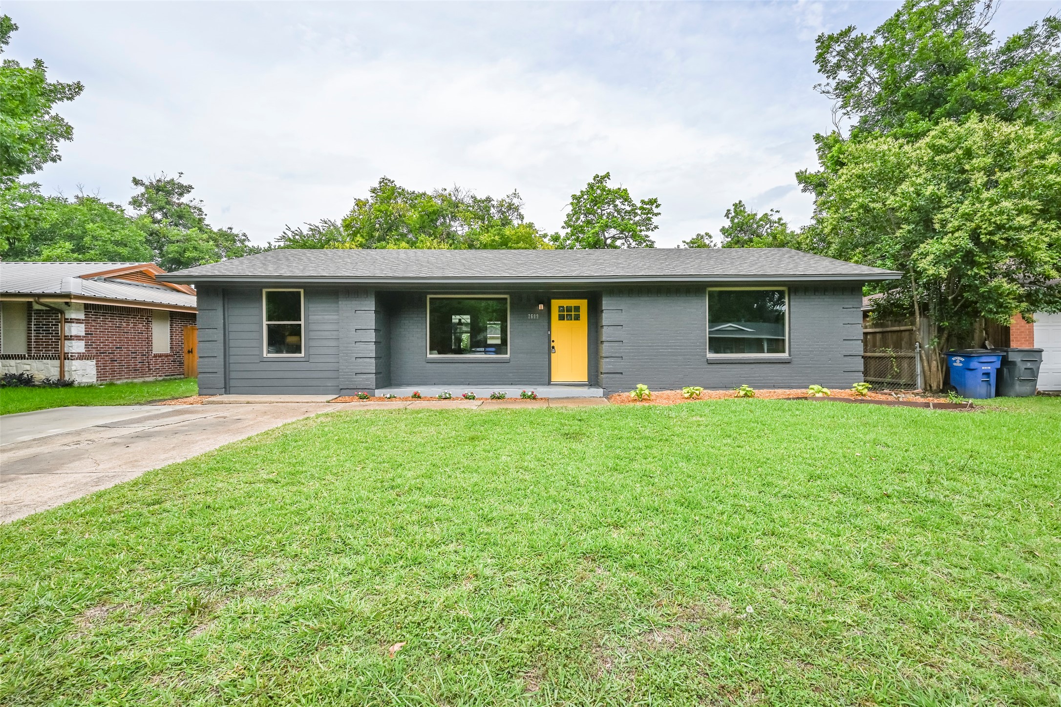 2609 Inadale Avenue Dallas TX 75228