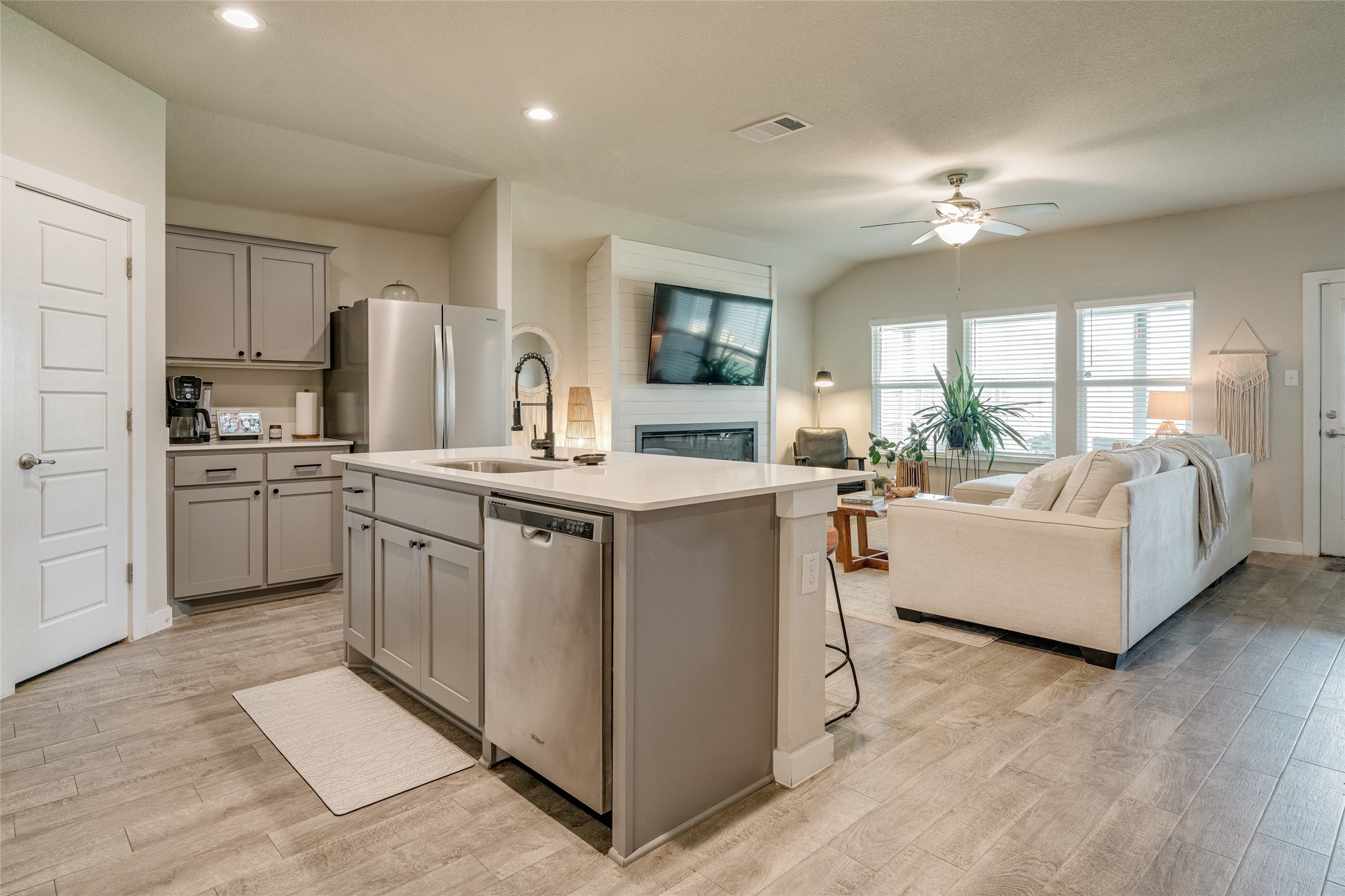 1512 Battery Park Drive Alvarado TX 76009