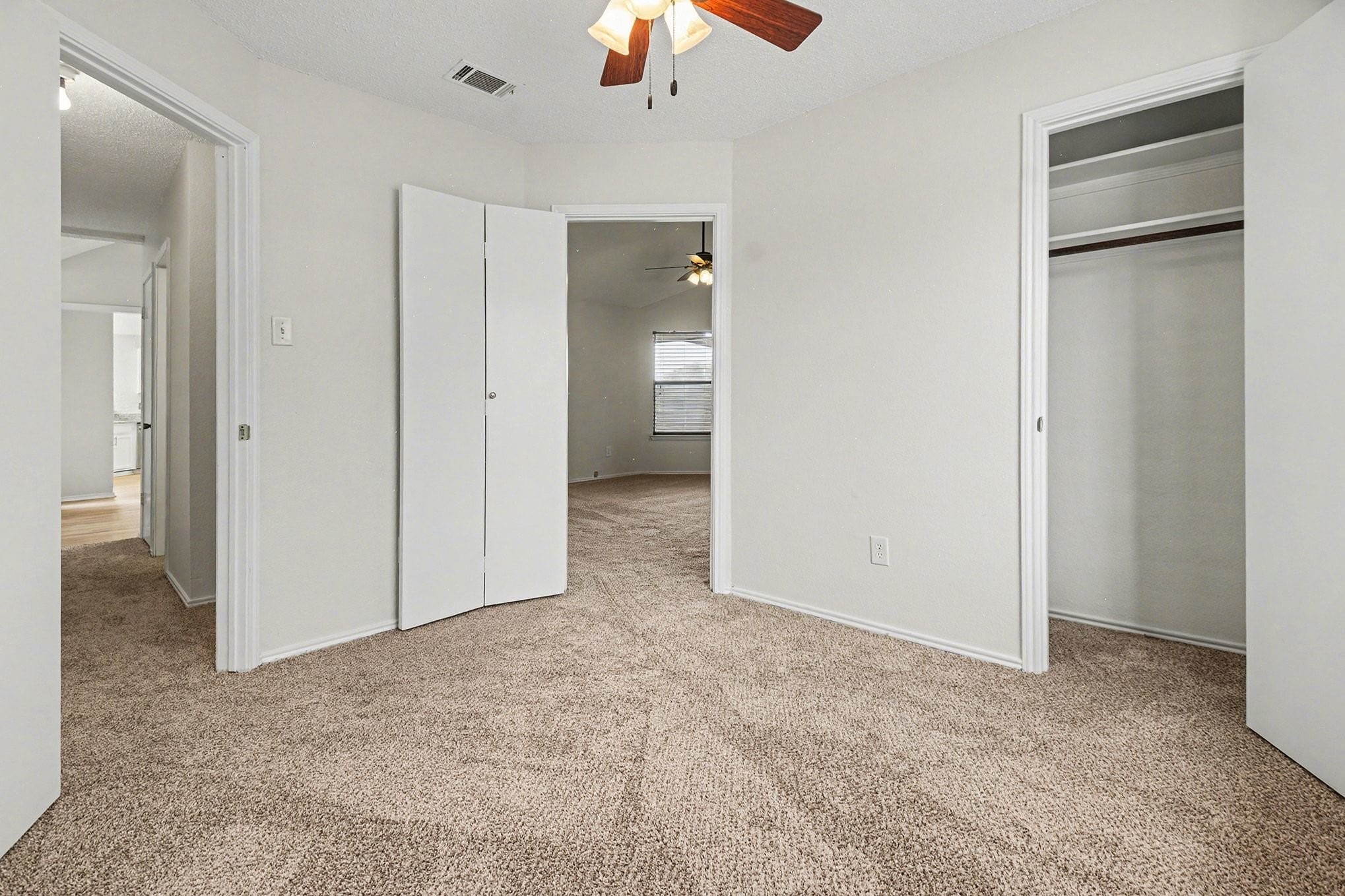 1622 Autumn Breeze Lane Lewisville TX 75077