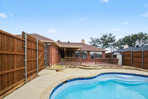 1622 Autumn Breeze Lane Lewisville TX 75077