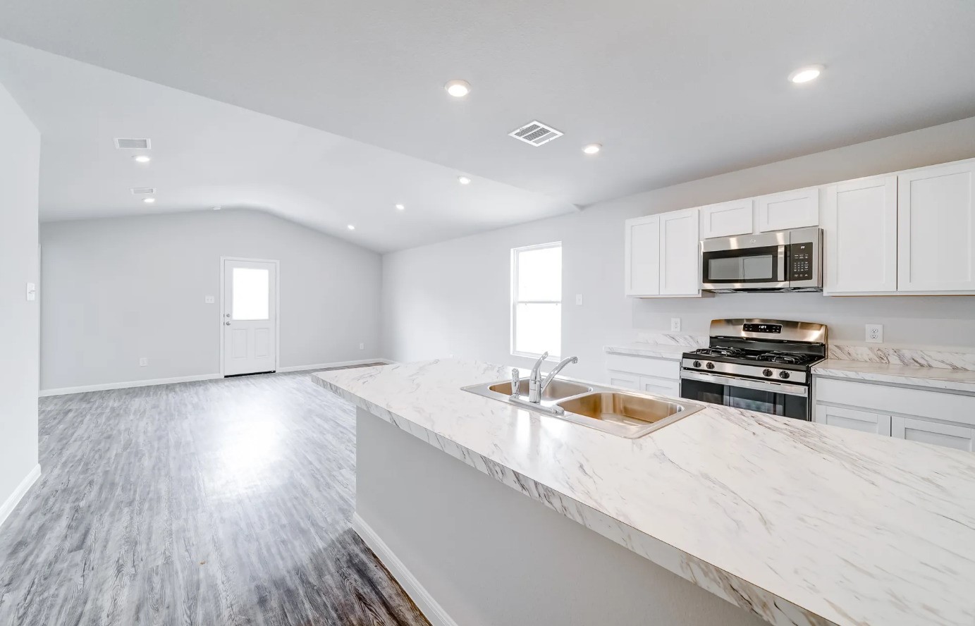 504 Sycamore Cove Granbury TX 76048