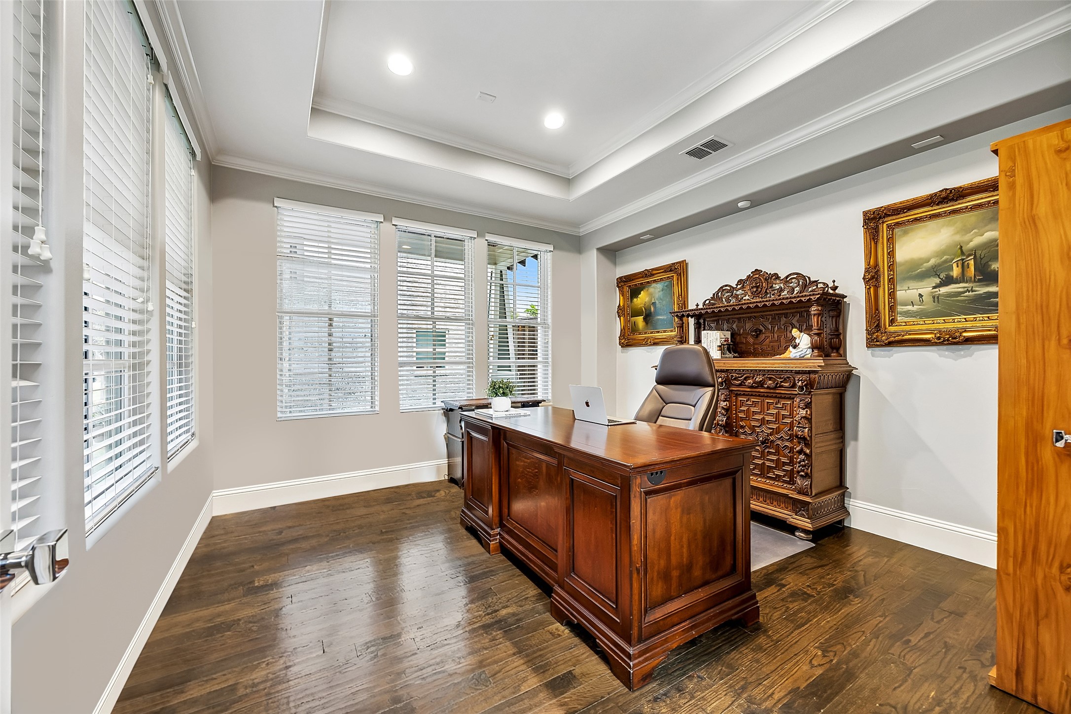 5812 Marquita Avenue Dallas TX 75206
