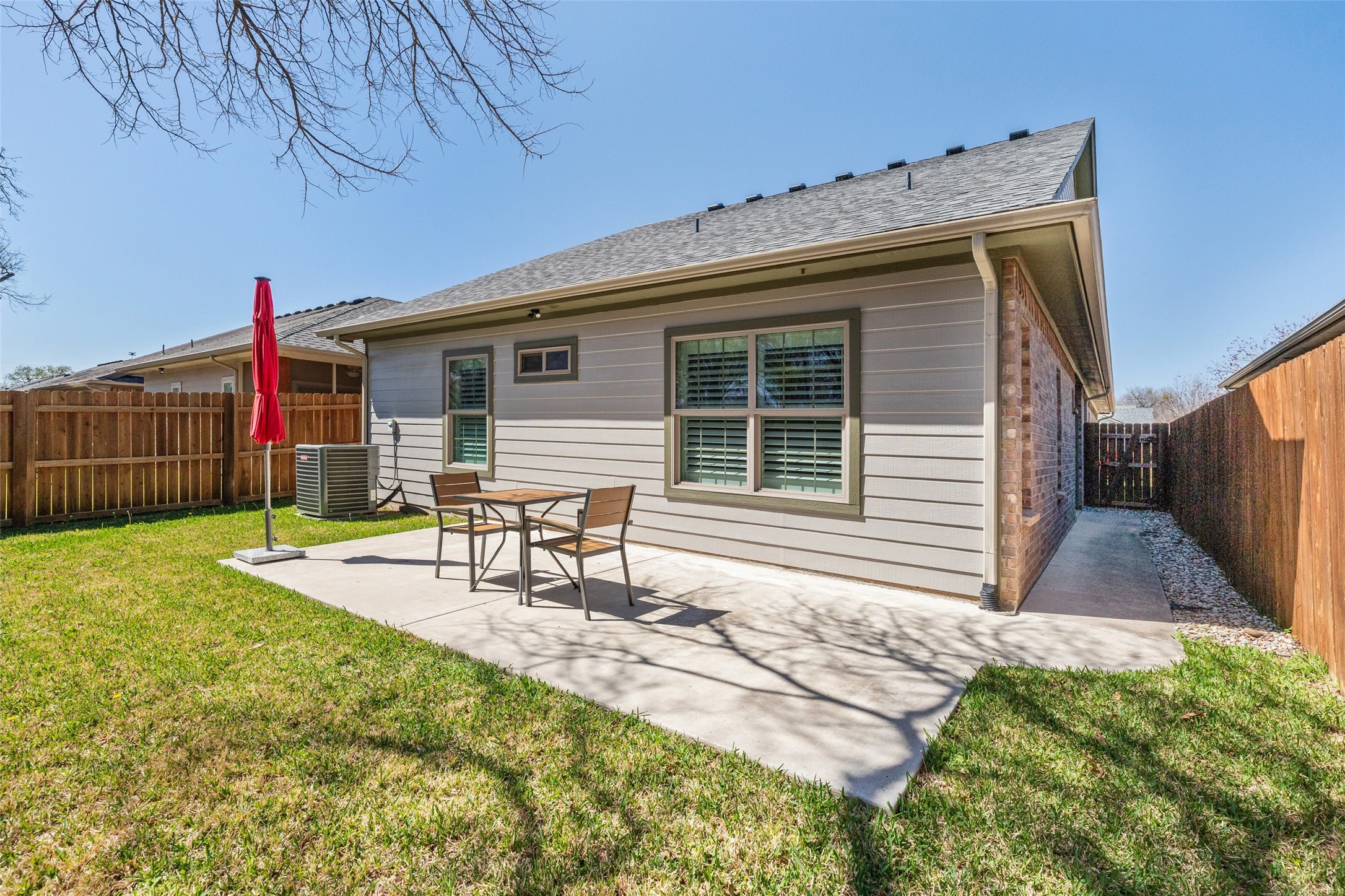2214 Cobblestone Court Granbury TX 76049
