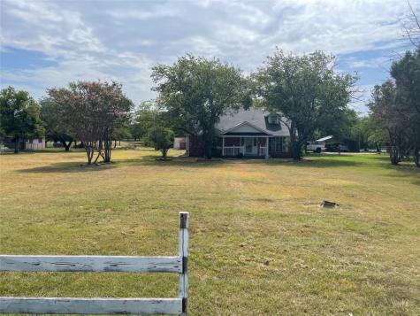 1821 Silver Creek Azle Road Azle TX 76020