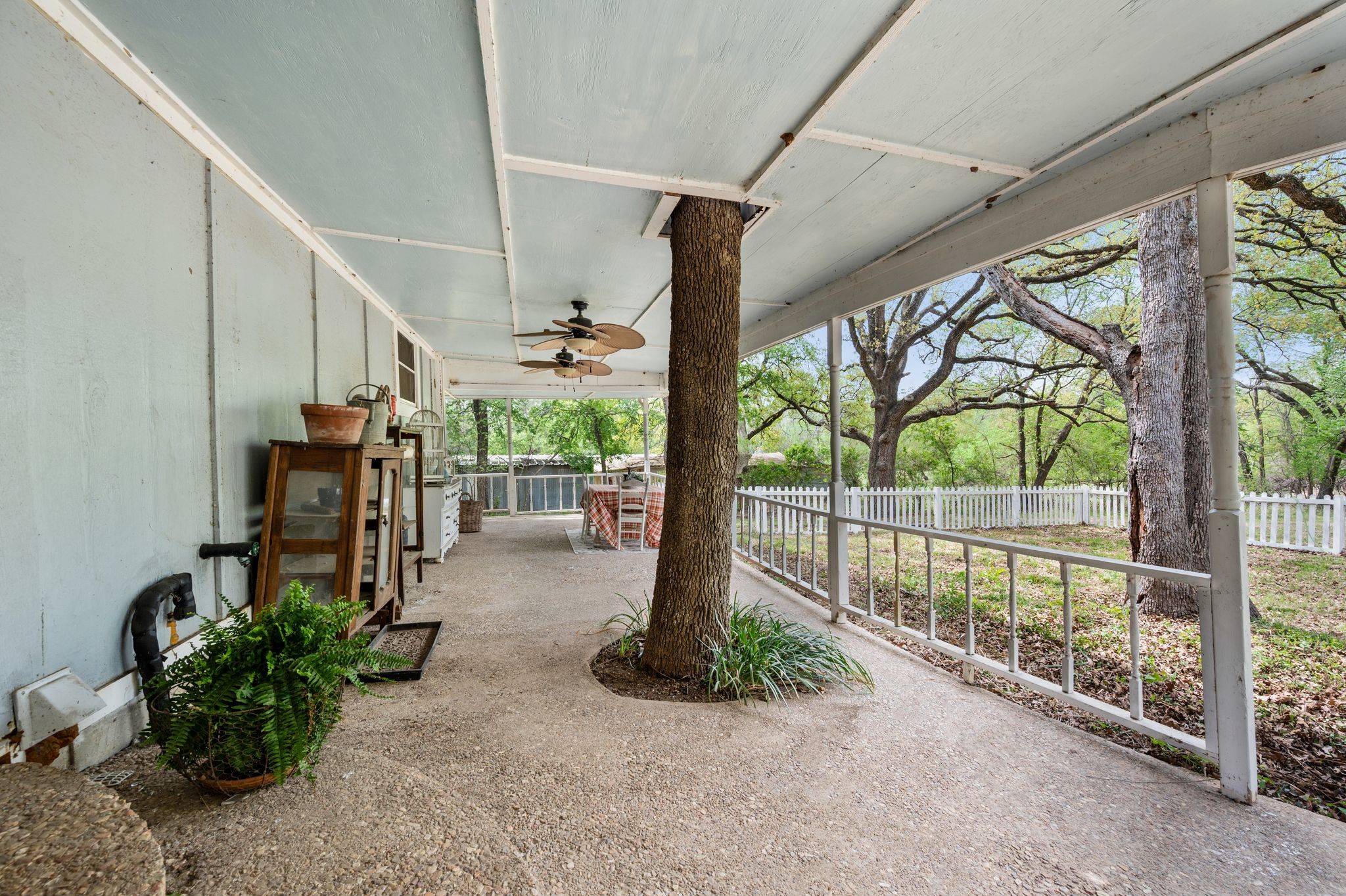 103 County Road 4853 Newark TX 76071