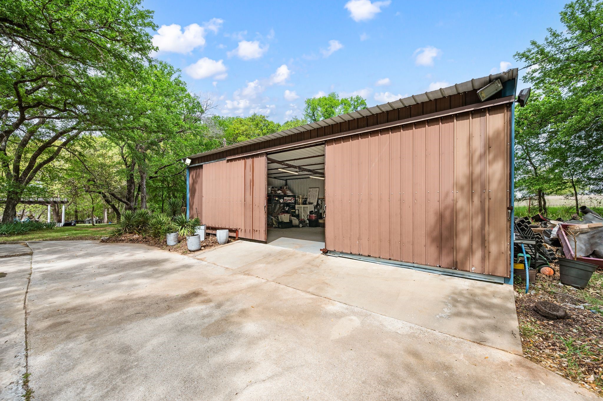 103 County Road 4853 Newark TX 76071