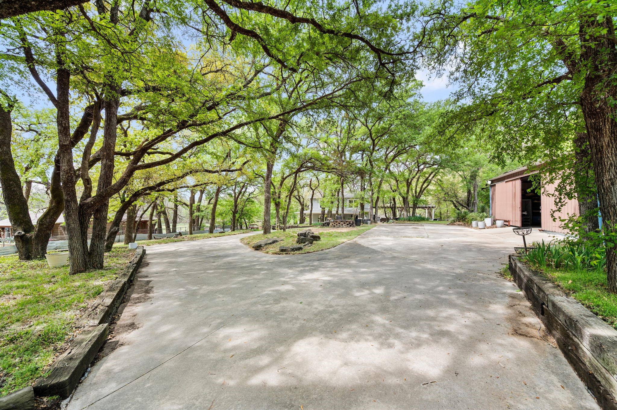 103 County Road 4853 Newark TX 76071