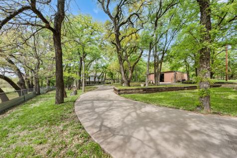 103 County Road 4853 Newark TX 76071