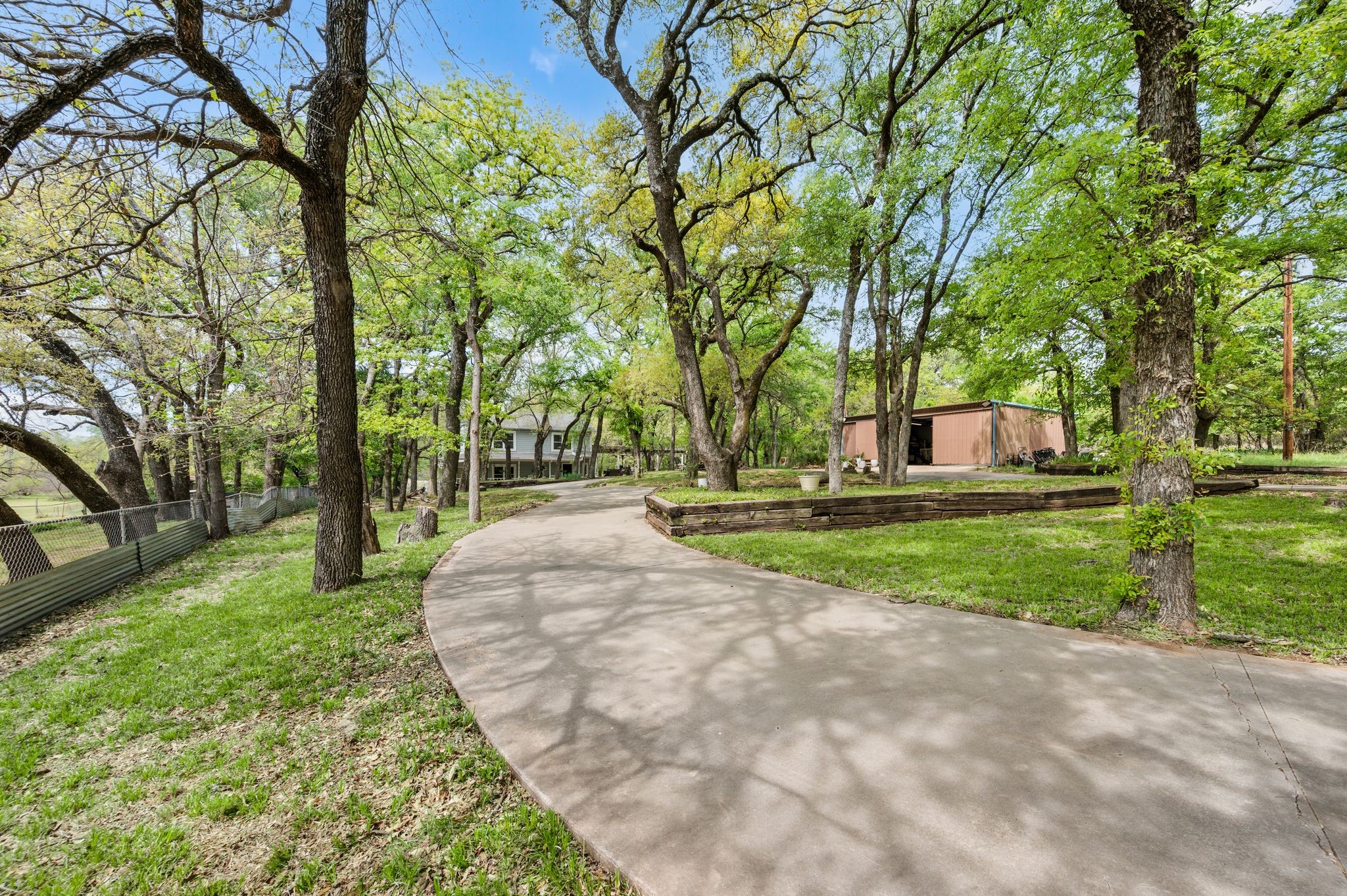 103 County Road 4853 Newark TX 76071