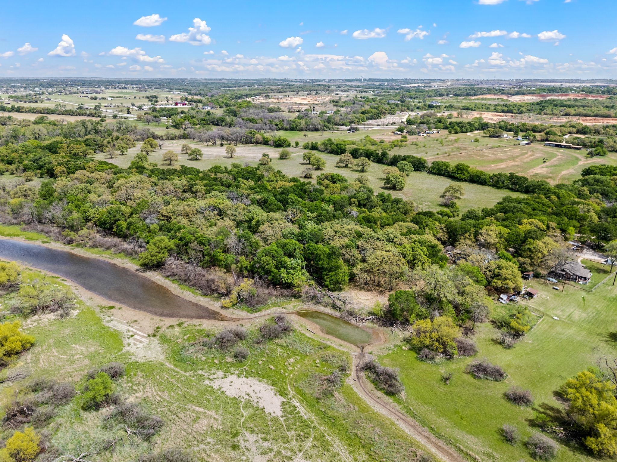 103 County Road 4853 Newark TX 76071